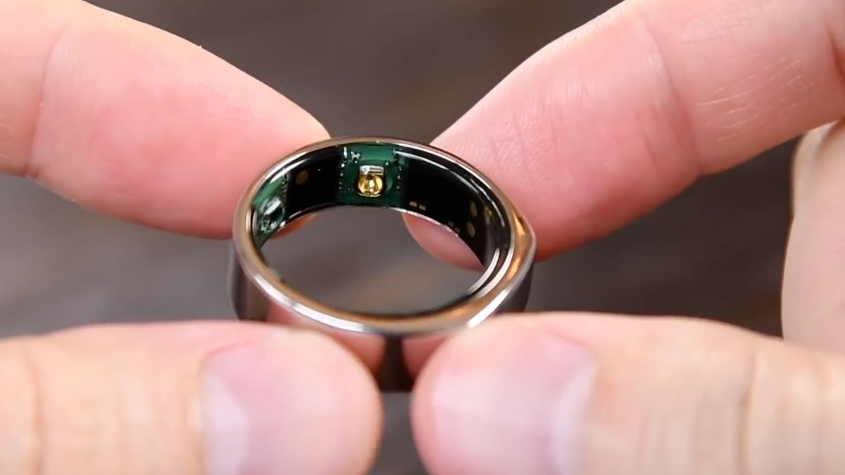 Chytrý prsten pozná covid ještě před příznaky, ukazuje úvodní studie